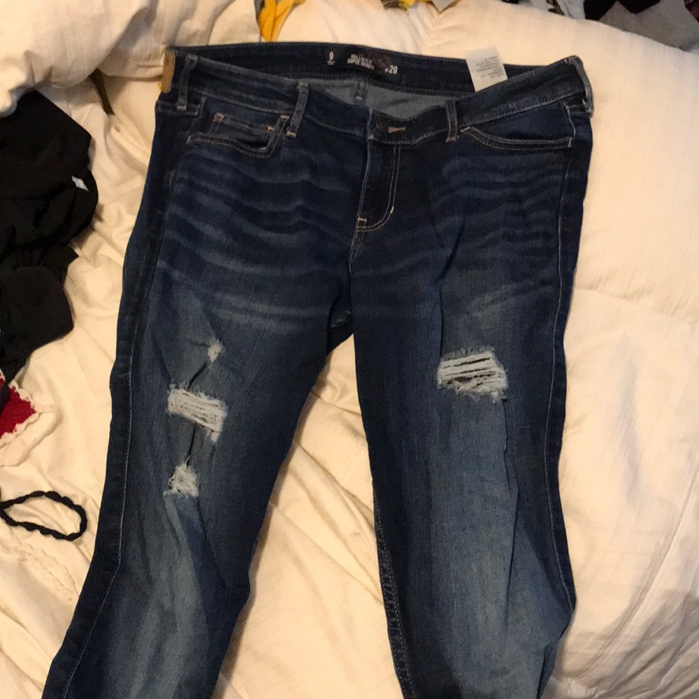 Holister super skinny ripped jeans